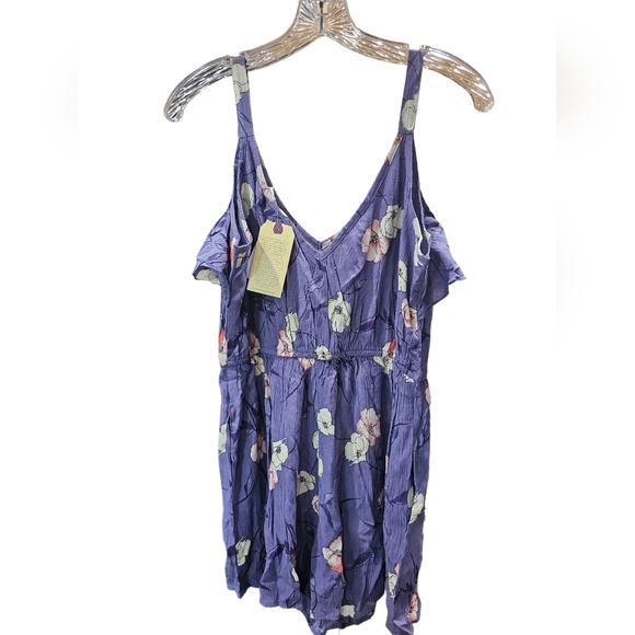 Band Of Gypsies Purple Floral Romper Size L NWT - Picture 2 of 5
